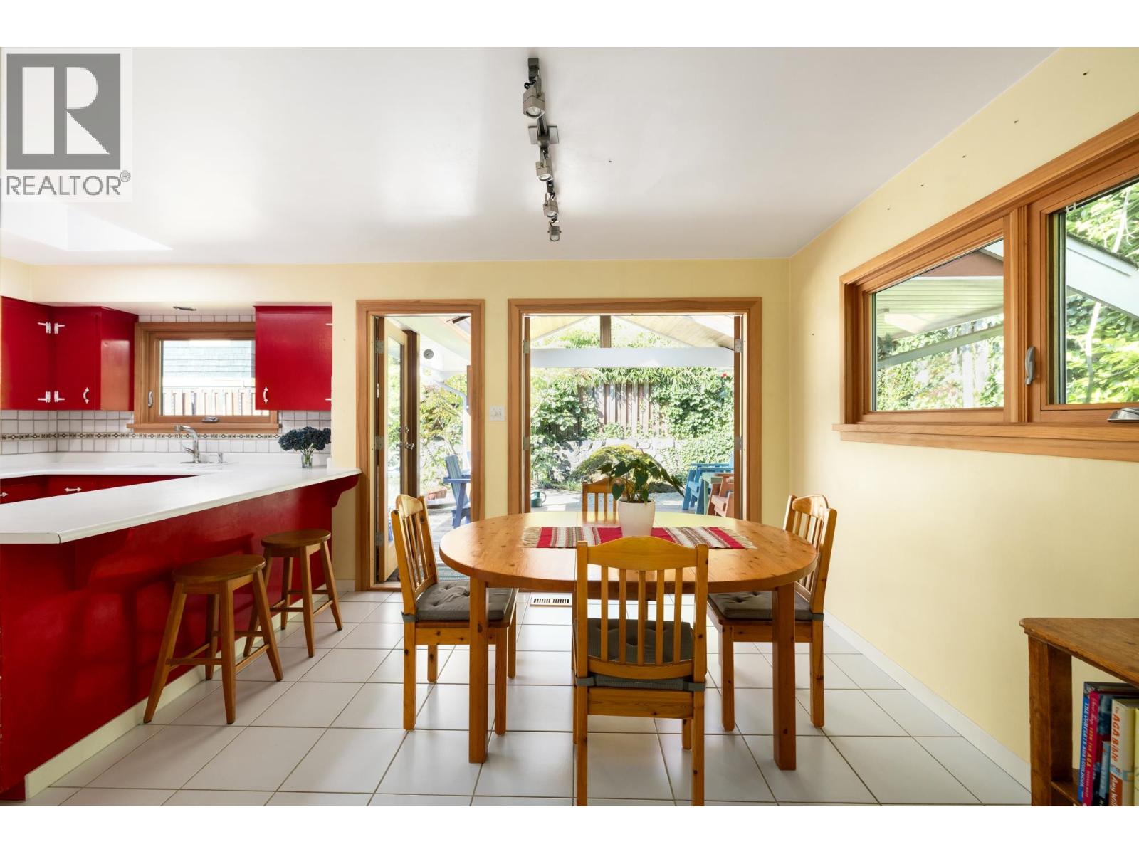 3025 Princess Avenue, North Vancouver, British Columbia  V7N 2E1 - Photo 12 - R3049746