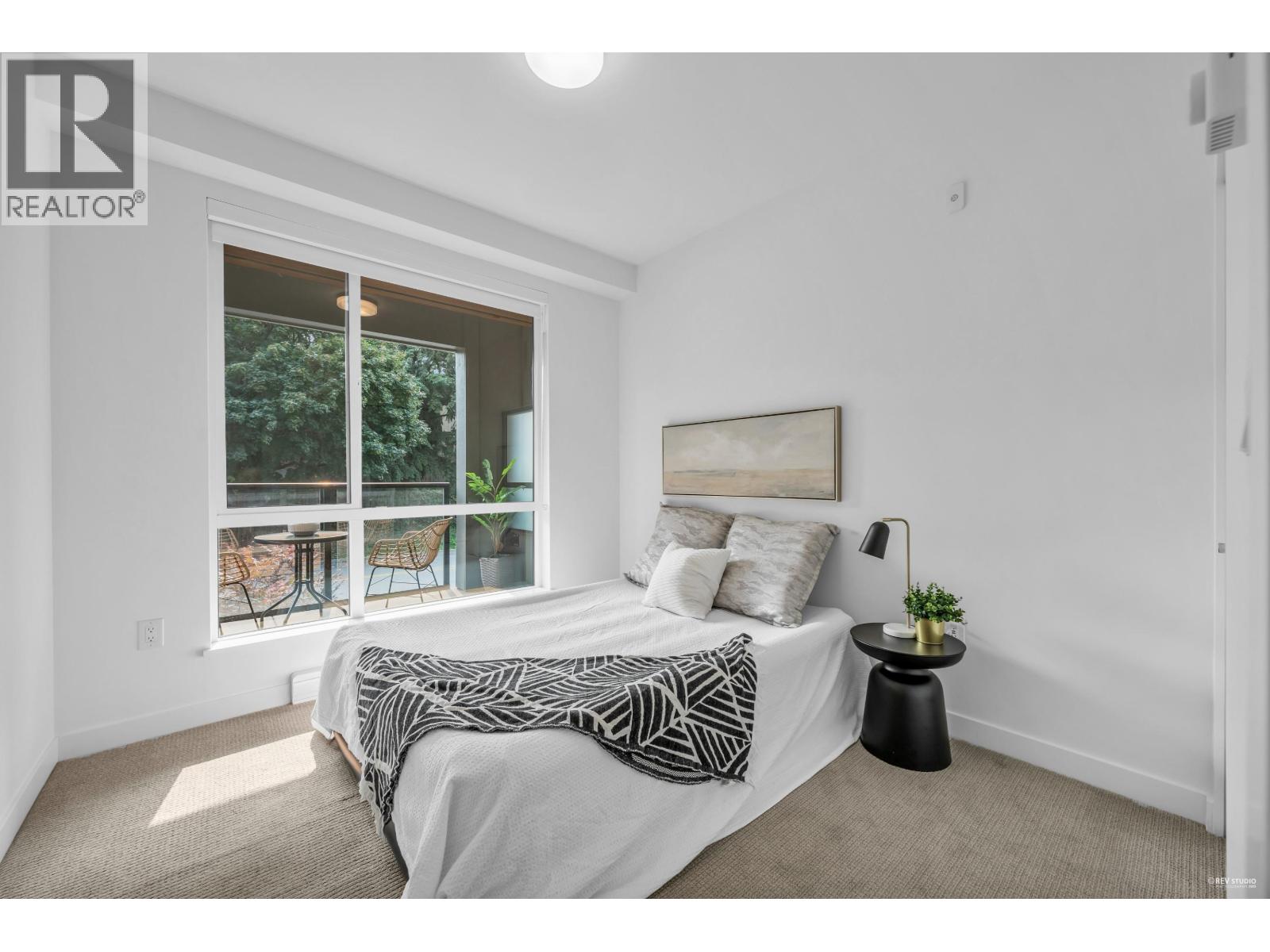 209 7588 16th Street, Burnaby, British Columbia  V3N 0H8 - Photo 5 - R3048675