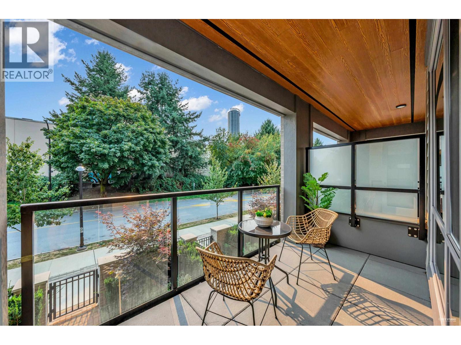 209 7588 16th Street, Burnaby, British Columbia  V3N 0H8 - Photo 9 - R3048675