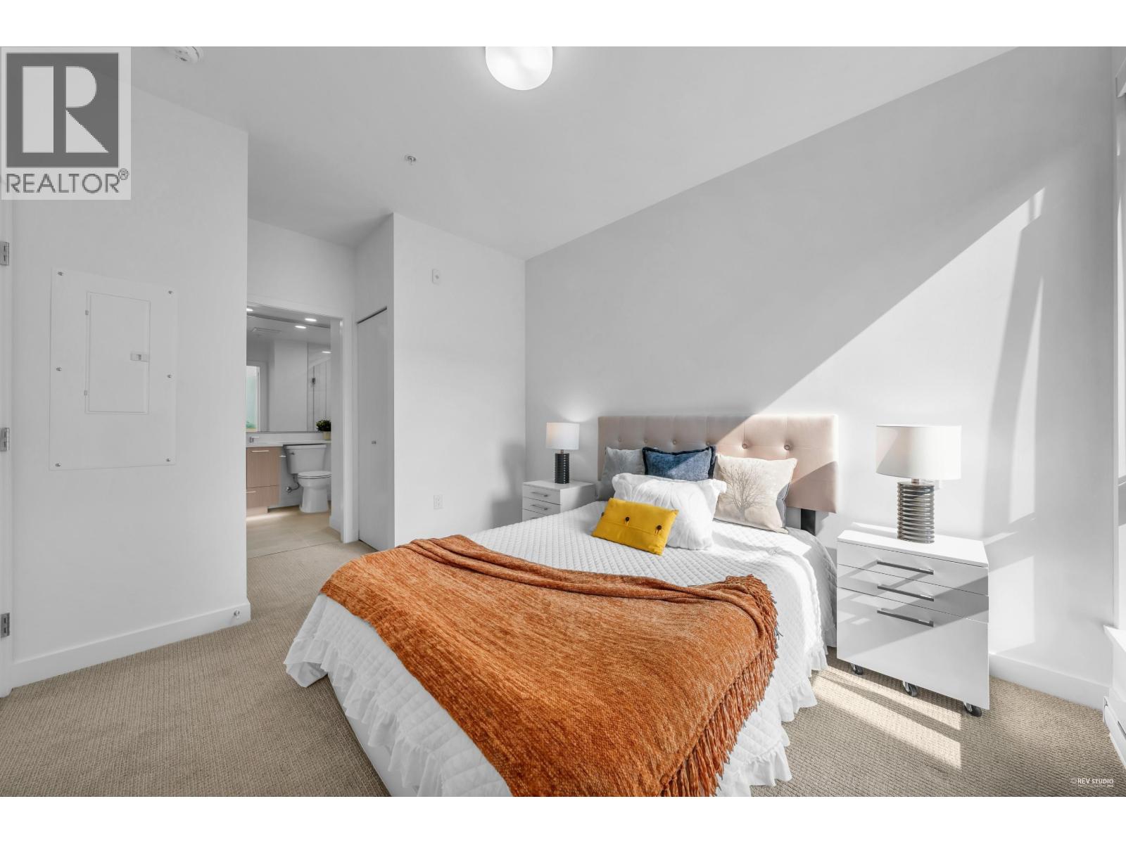 209 7588 16th Street, Burnaby, British Columbia  V3N 0H8 - Photo 13 - R3048675
