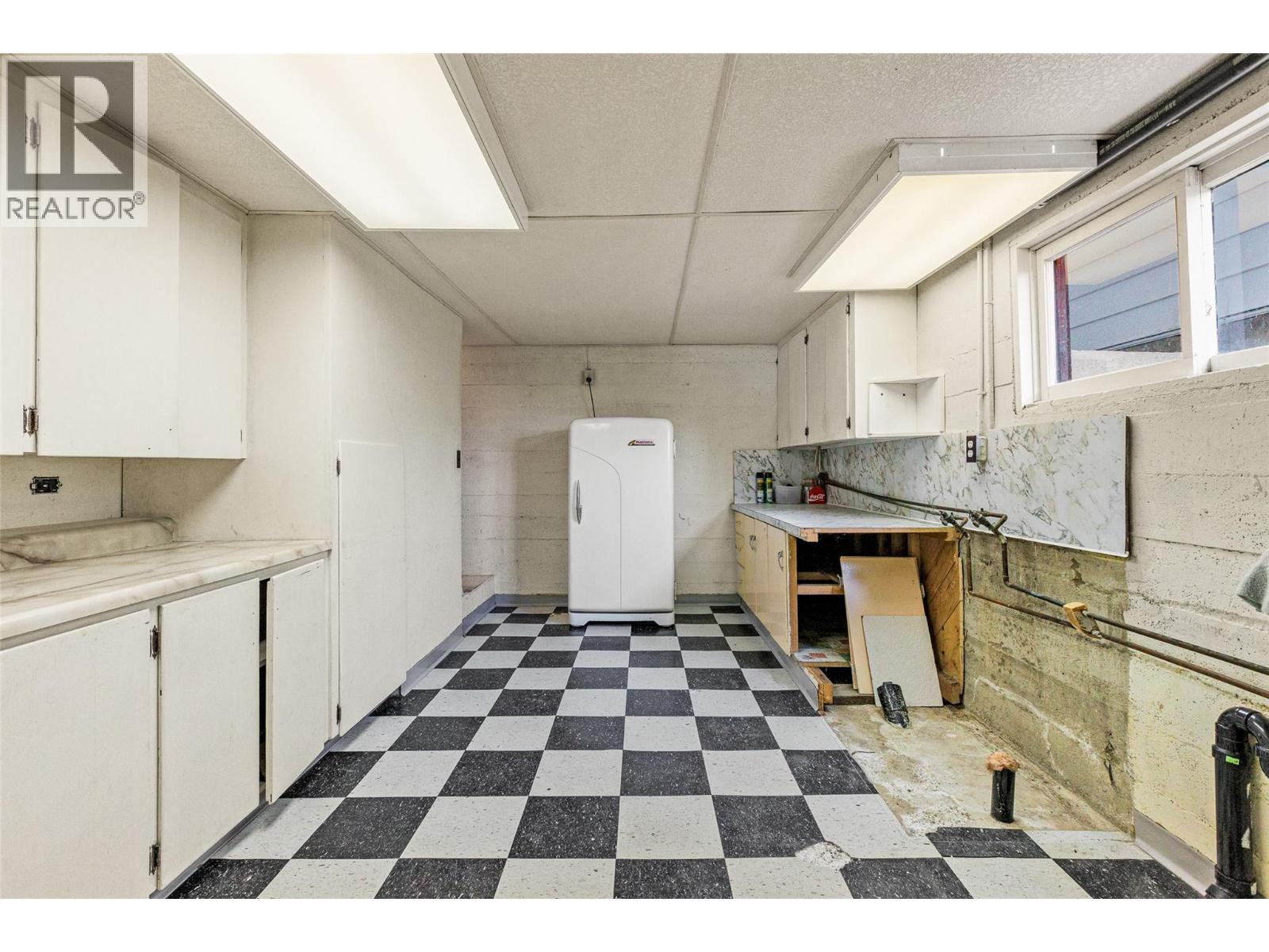 1220 25th Avenue S, Creston, British Columbia  V0B 1G1 - Photo 30 - 10363140