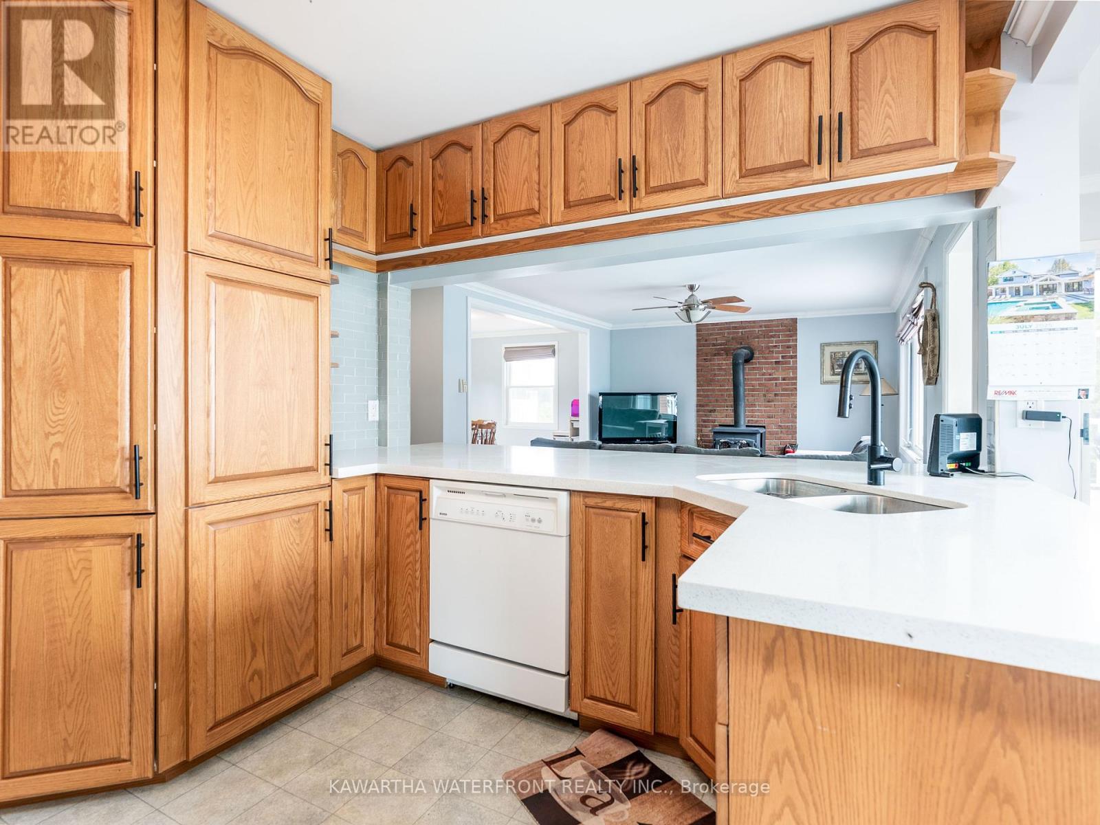 14 Bexley Place, Kawartha Lakes, Ontario  K0M 2B0 - Photo 15 - X12320218