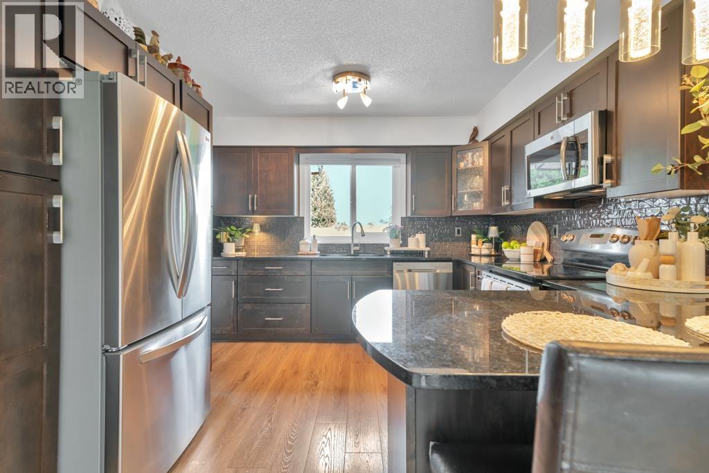 19360 121b Avenue, Pitt Meadows, British Columbia  V3Y 1J4 - Photo 9 - R3047277