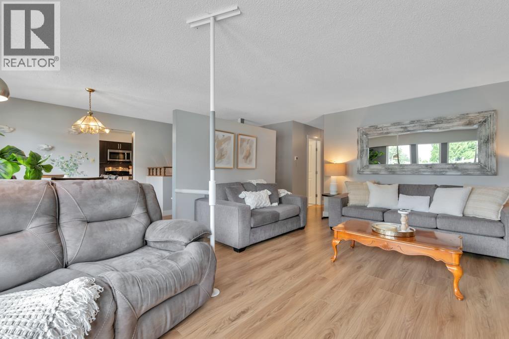 19360 121b Avenue, Pitt Meadows, British Columbia  V3Y 1J4 - Photo 15 - R3047277