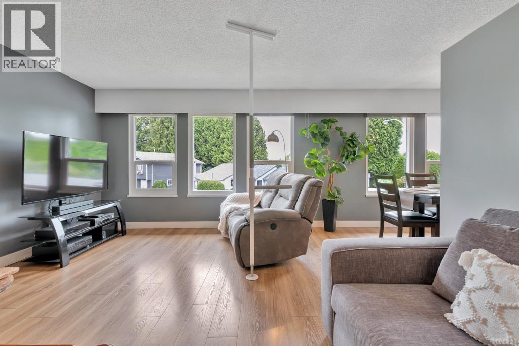 19360 121b Avenue, Pitt Meadows, British Columbia  V3Y 1J4 - Photo 17 - R3047277