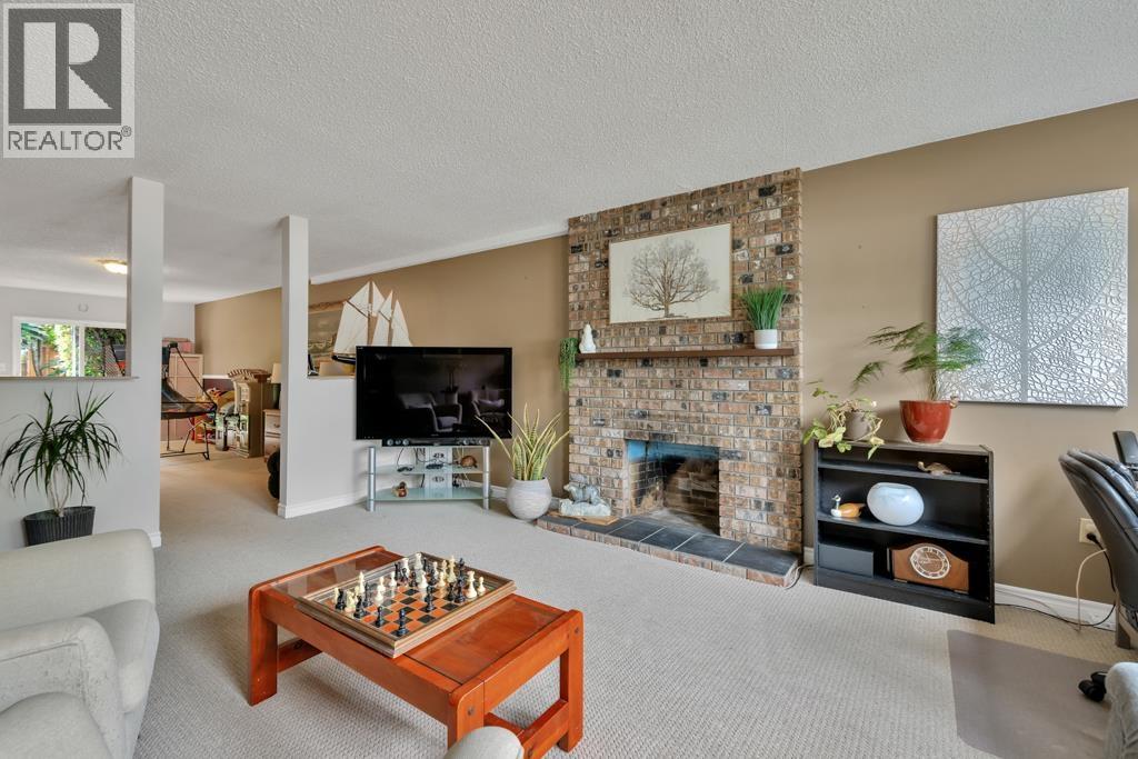 19360 121b Avenue, Pitt Meadows, British Columbia  V3Y 1J4 - Photo 31 - R3047277