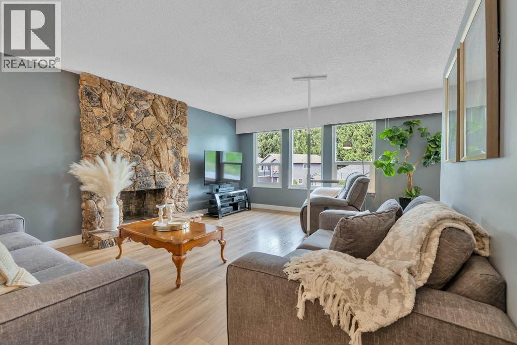 19360 121b Avenue, Pitt Meadows, British Columbia  V3Y 1J4 - Photo 4 - R3047277