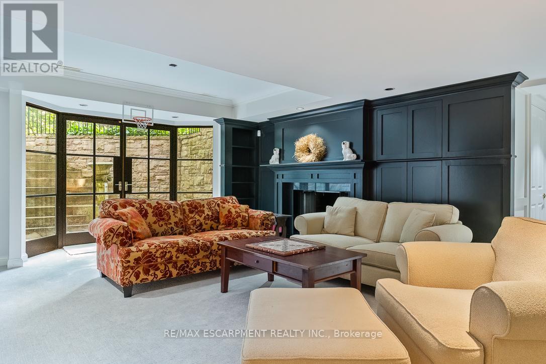 905 Sangster Avenue, Mississauga, Ontario  L5H 2Y3 - Photo 28 - W12413596