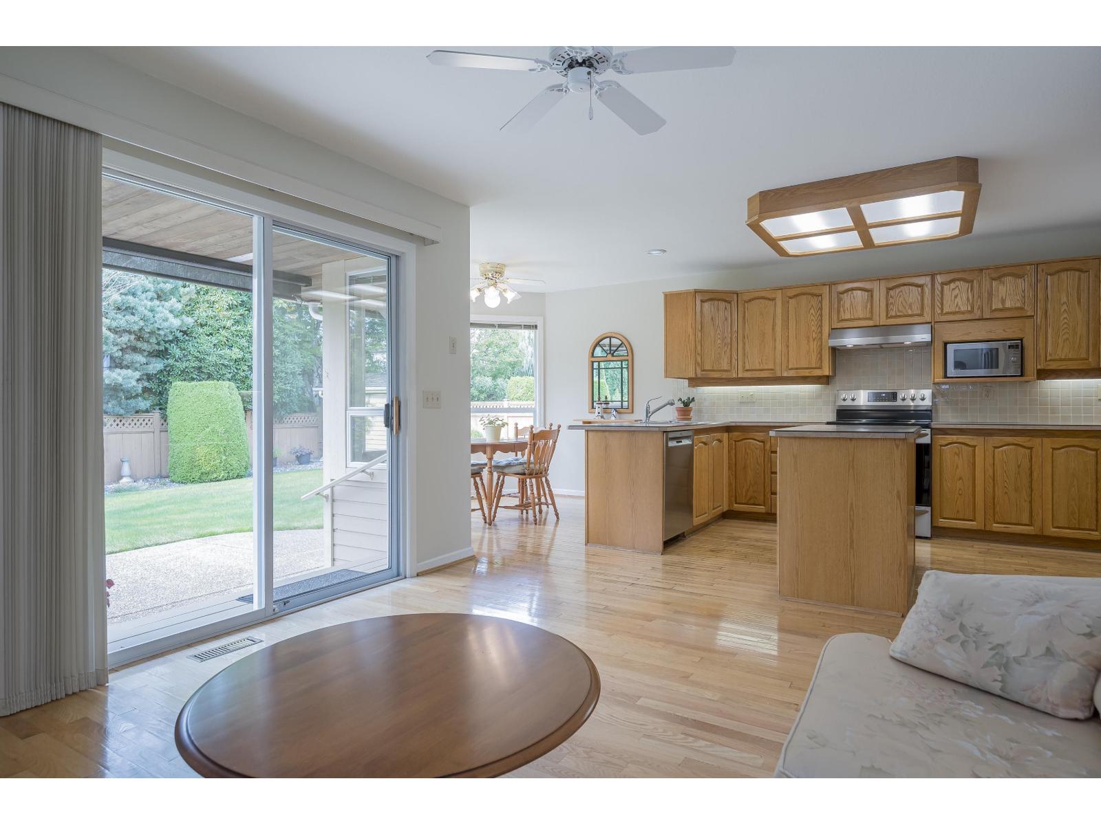 14932 21b Avenue, Surrey, British Columbia  V4A 8Z7 - Photo 14 - R3049624