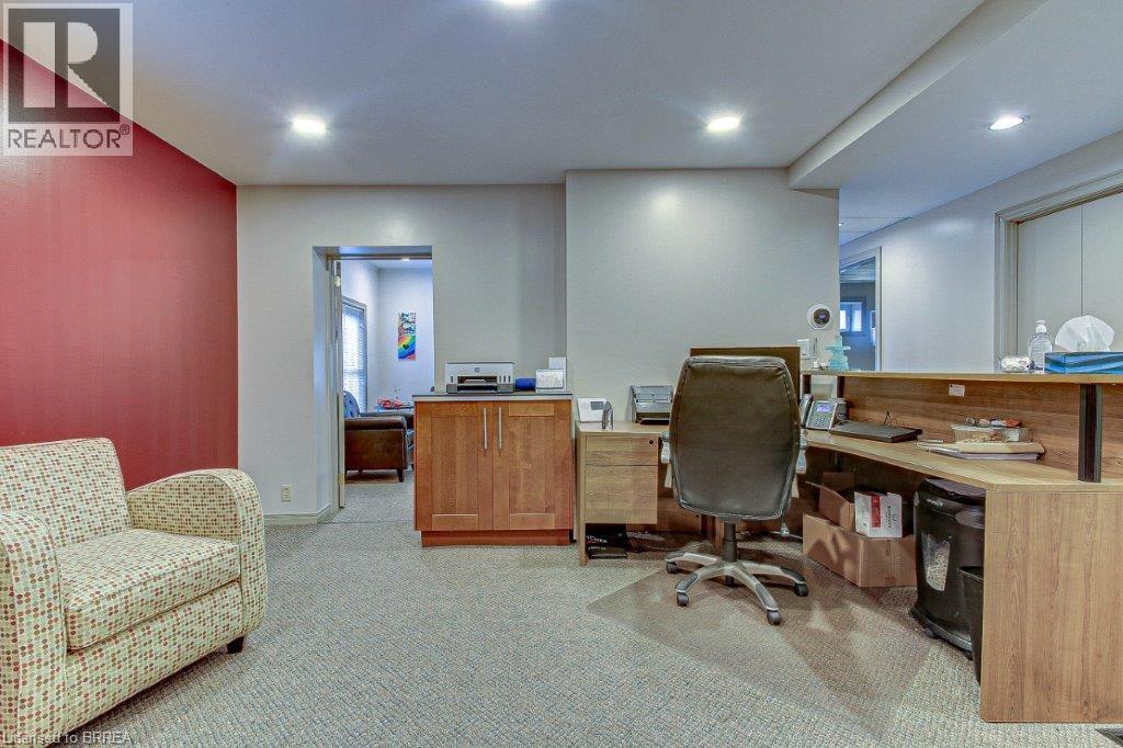 254 Brant Avenue, Brantford, Ontario  N3T 3J5 - Photo 6 - 40771349