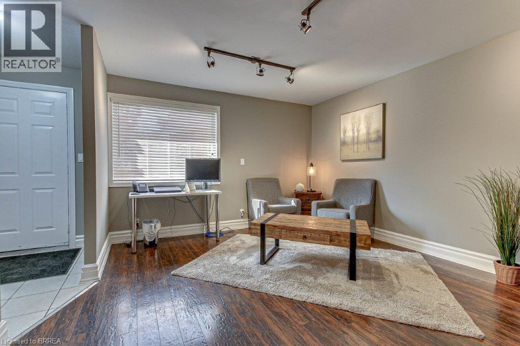 254 Brant Avenue, Brantford, Ontario  N3T 3J5 - Photo 11 - 40771347