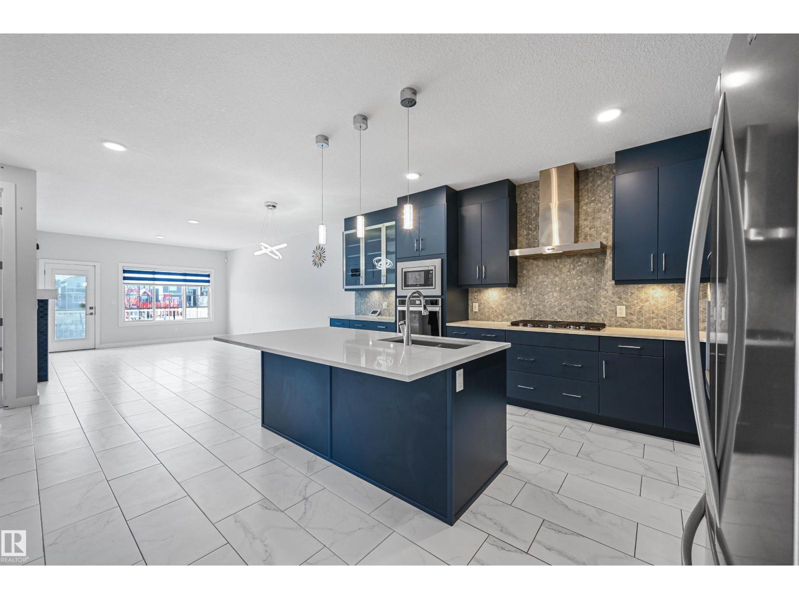 3116 167 St Sw, Edmonton, Alberta  T6W 4R2 - Photo 2 - E4458424