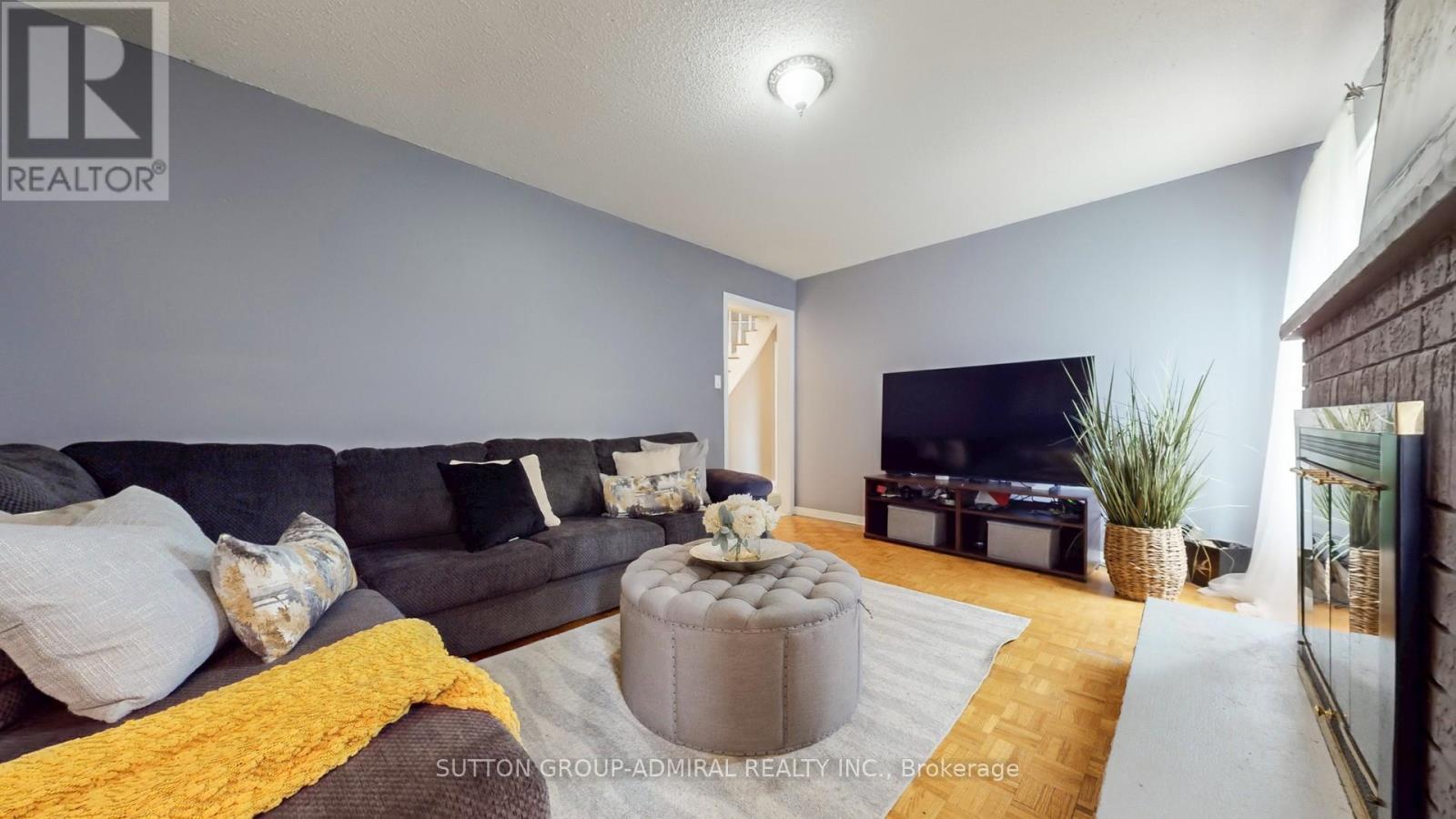 508 Chancellor Drive, Vaughan, Ontario  L4L 5E2 - Photo 19 - N12413646
