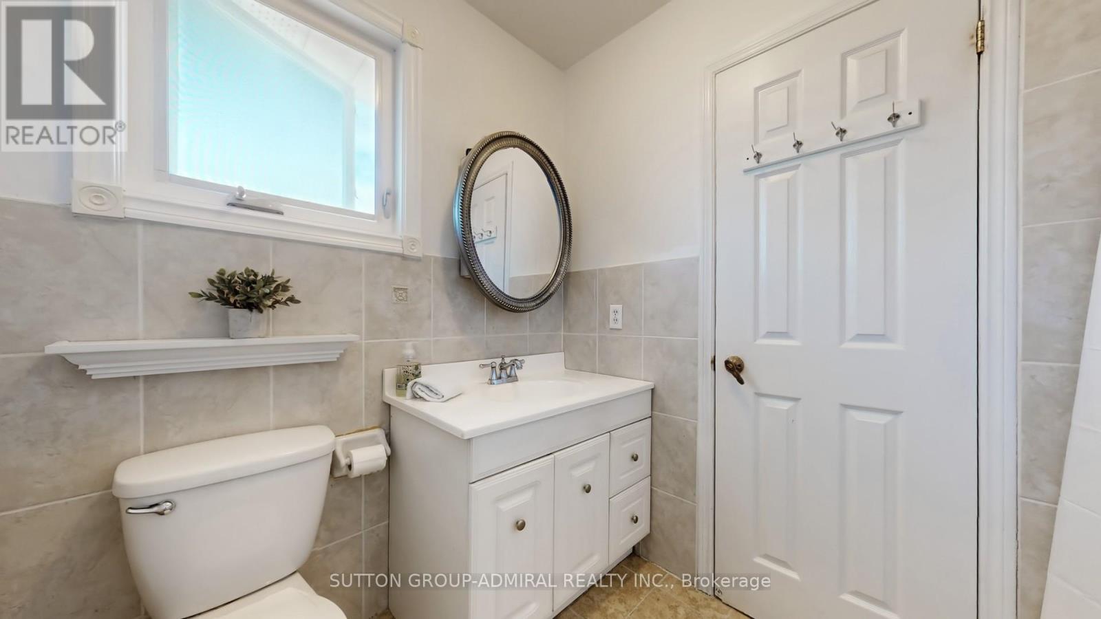 508 Chancellor Drive, Vaughan, Ontario  L4L 5E2 - Photo 27 - N12413646