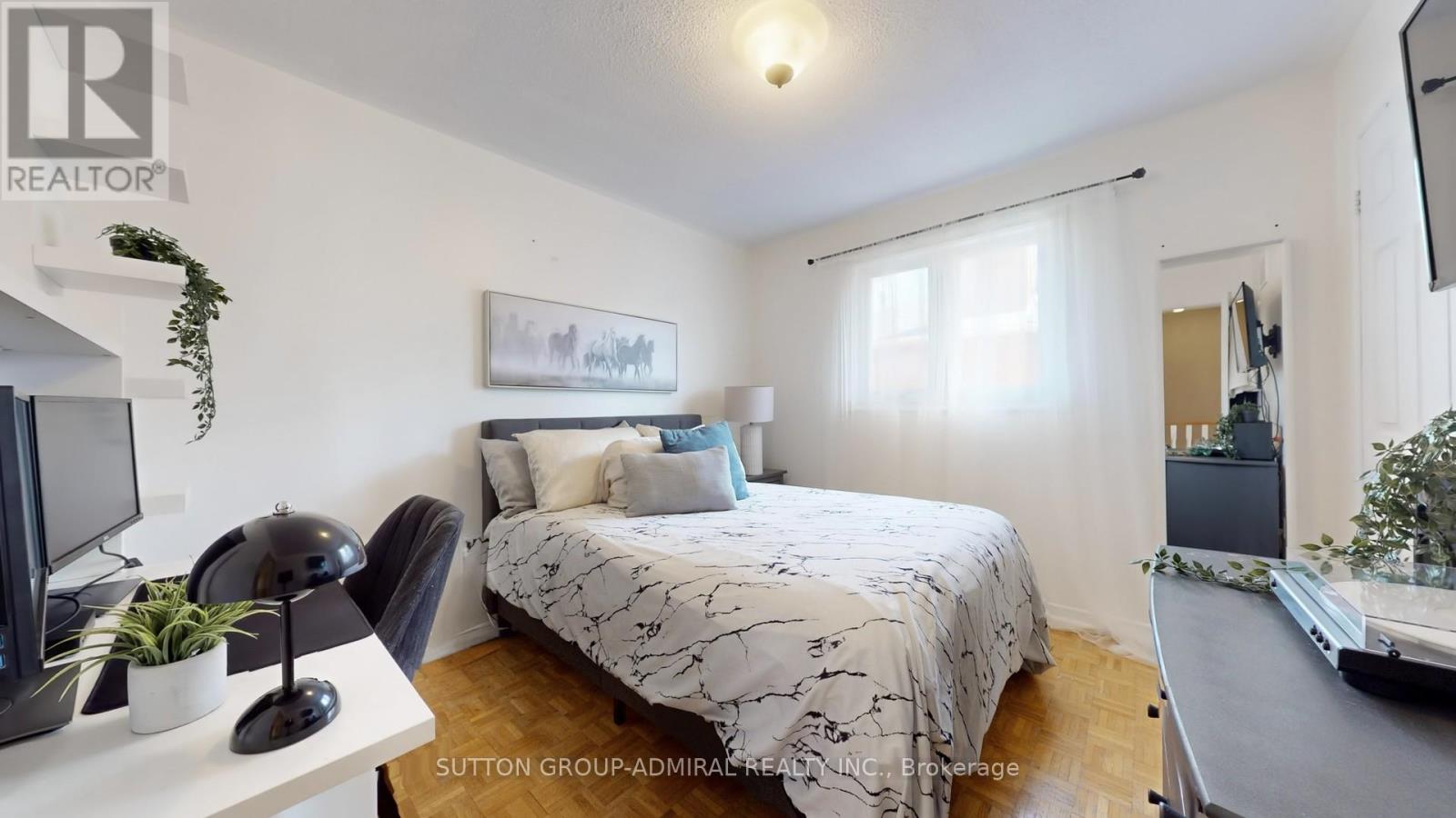 508 Chancellor Drive, Vaughan, Ontario  L4L 5E2 - Photo 28 - N12413646