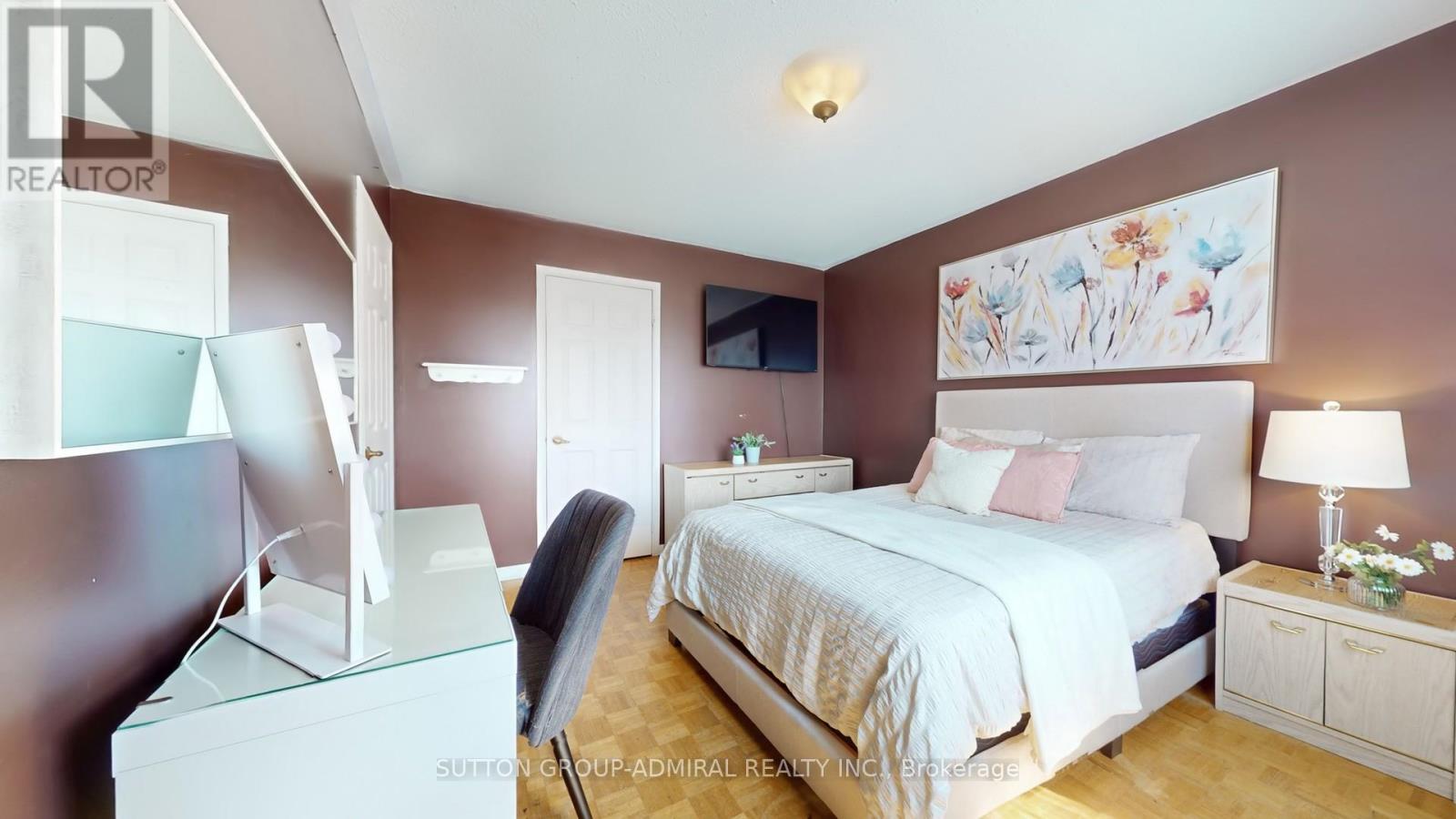 508 Chancellor Drive, Vaughan, Ontario  L4L 5E2 - Photo 31 - N12413646