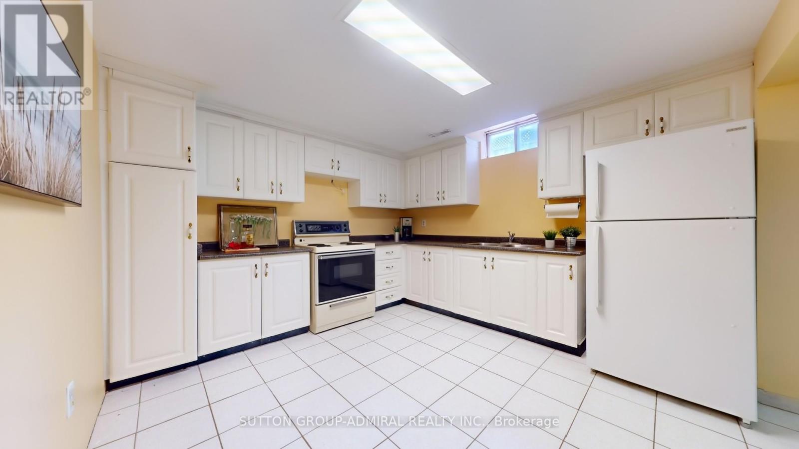 508 Chancellor Drive, Vaughan, Ontario  L4L 5E2 - Photo 38 - N12413646