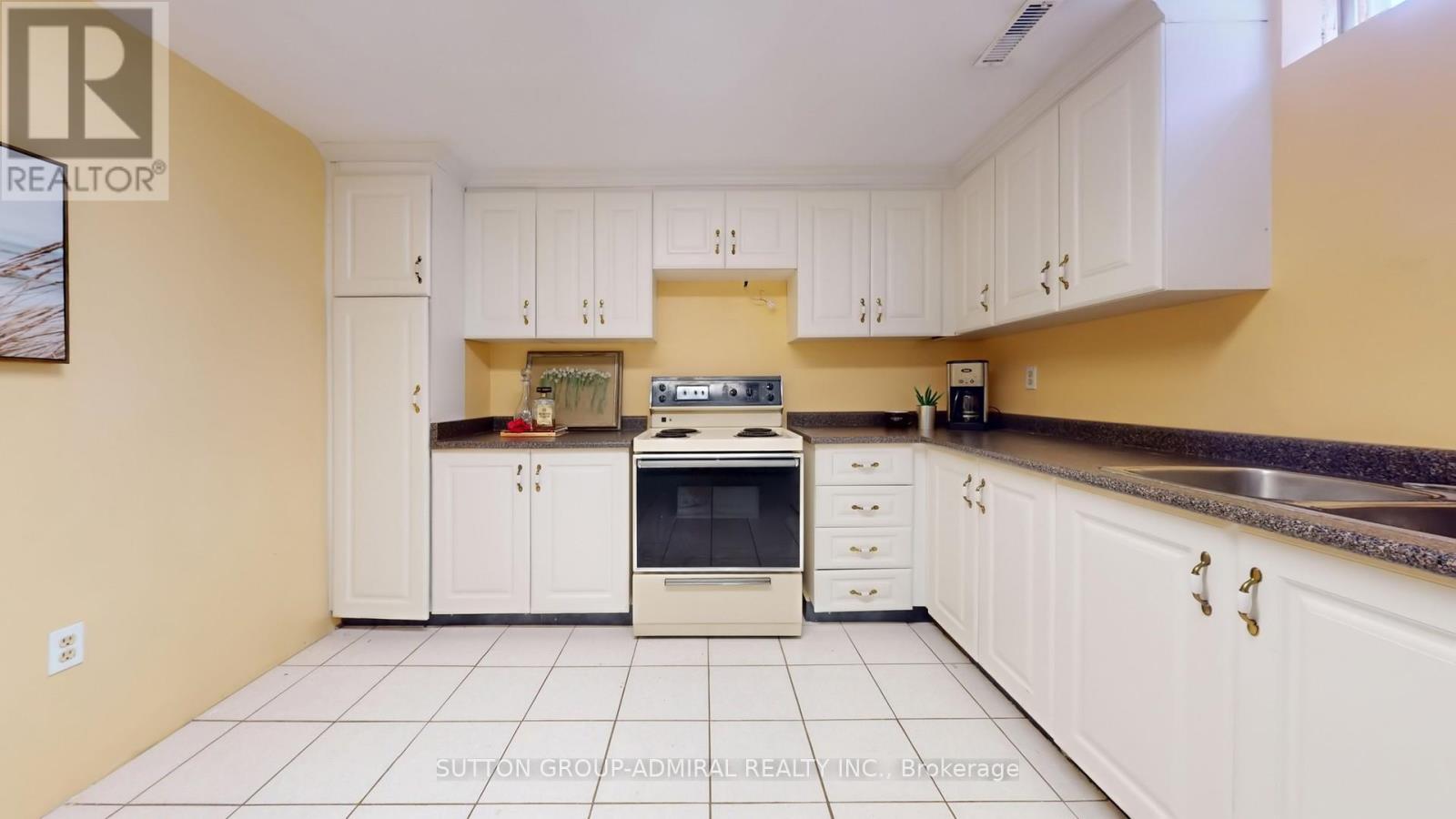 508 Chancellor Drive, Vaughan, Ontario  L4L 5E2 - Photo 39 - N12413646
