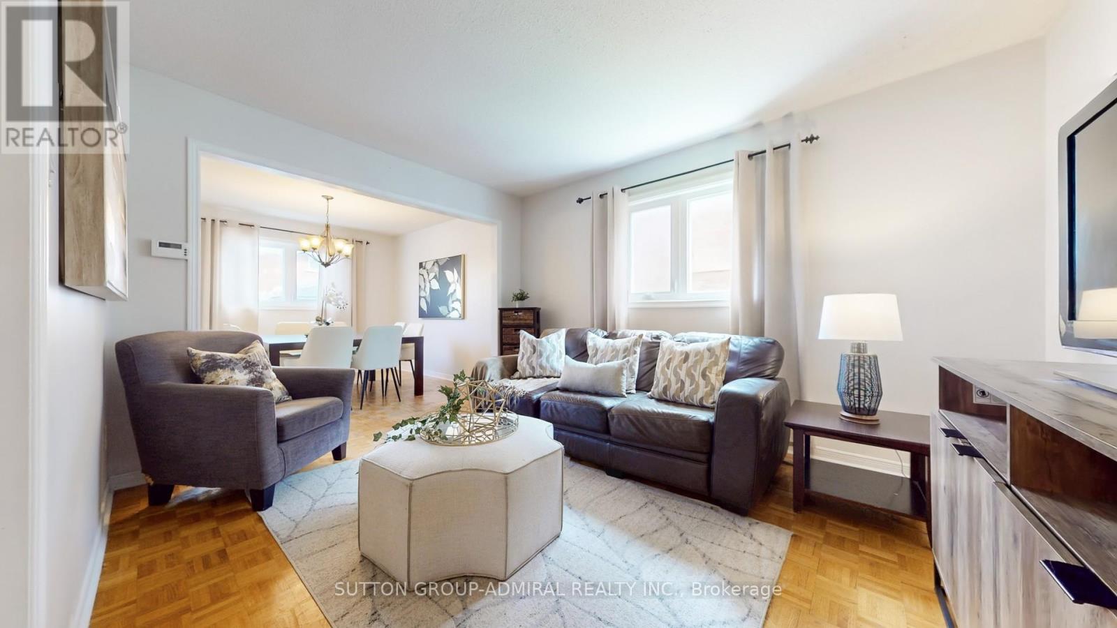 508 Chancellor Drive, Vaughan, Ontario  L4L 5E2 - Photo 7 - N12413646