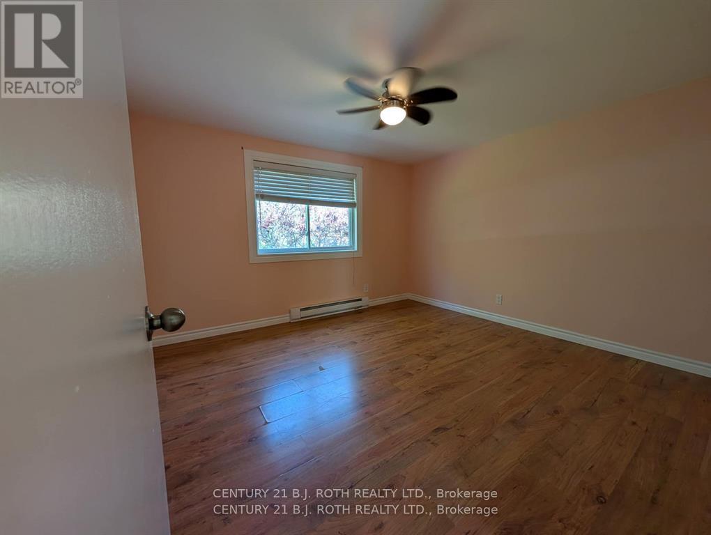775 James Street, Innisfil, Ontario  L9S 2G6 - Photo 18 - N12413662