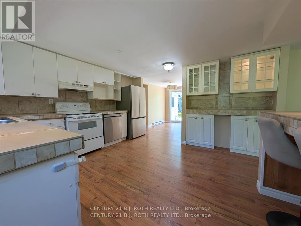 Property at 775 JAMES STREET image 4