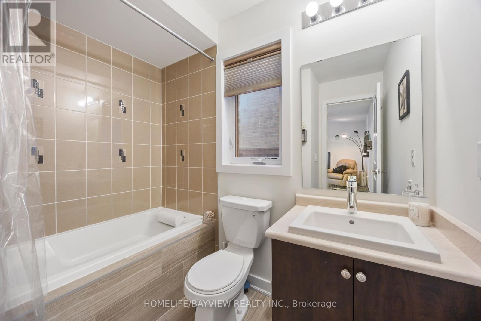 96 Anchusa Drive, Richmond Hill, Ontario  L4E 1C5 - Photo 50 - N12411006