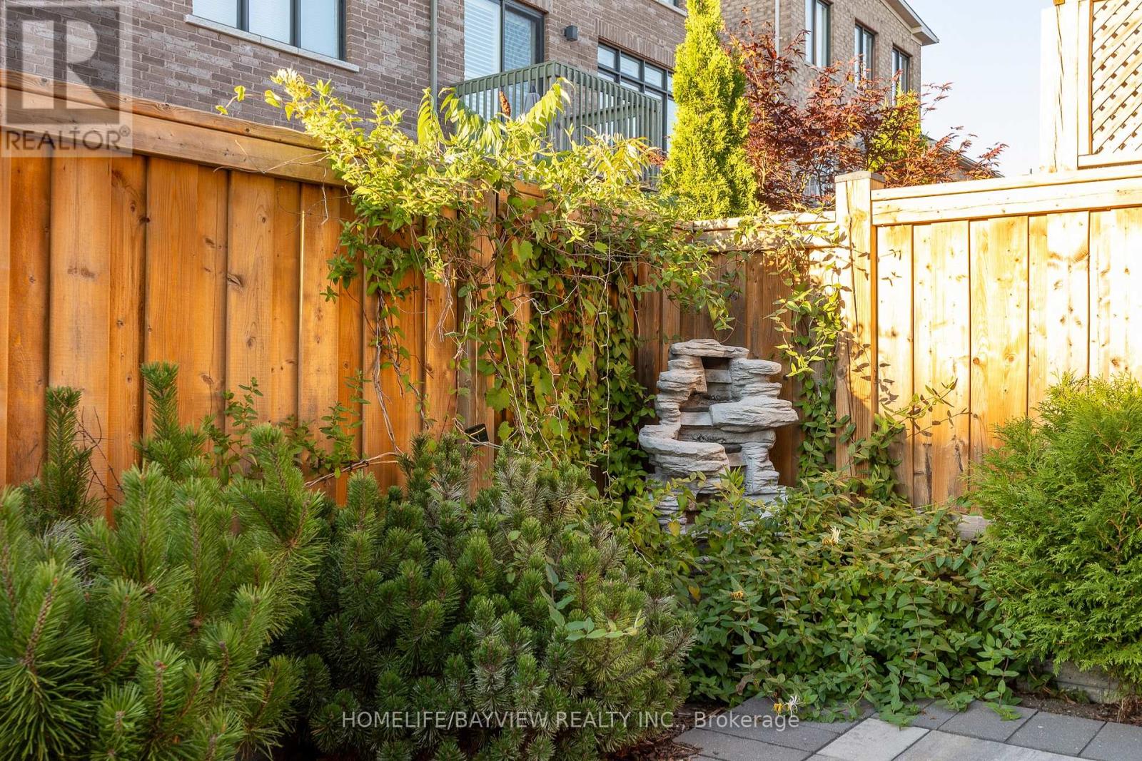 96 Anchusa Drive, Richmond Hill, Ontario  L4E 1C5 - Photo 46 - N12411006