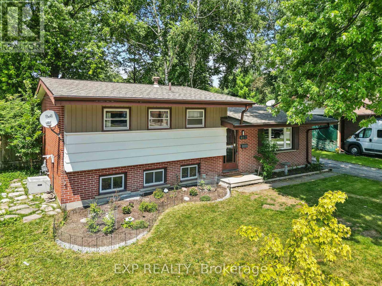 807 Cambridge Street, Woodstock, Ontario  N4S 4V8 - Photo 36 - X12413741
