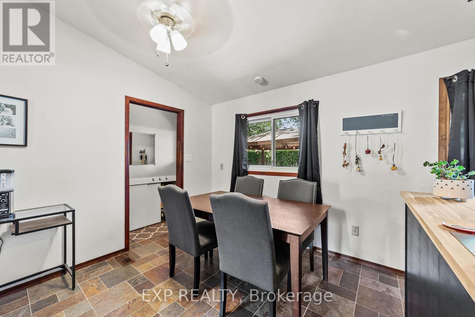 807 Cambridge Street, Woodstock, Ontario  N4S 4V8 - Photo 8 - X12413741
