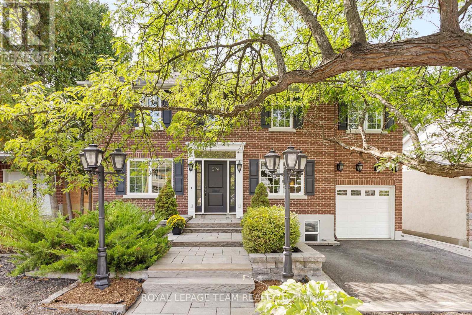 524 Broadview Avenue, Ottawa, Ontario  K2A 2L4 - Photo 1 - X12413693