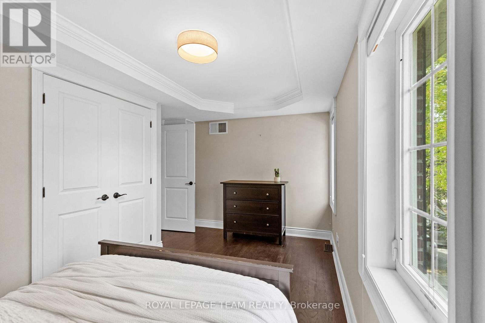 524 Broadview Avenue, Ottawa, Ontario  K2A 2L4 - Photo 25 - X12413693