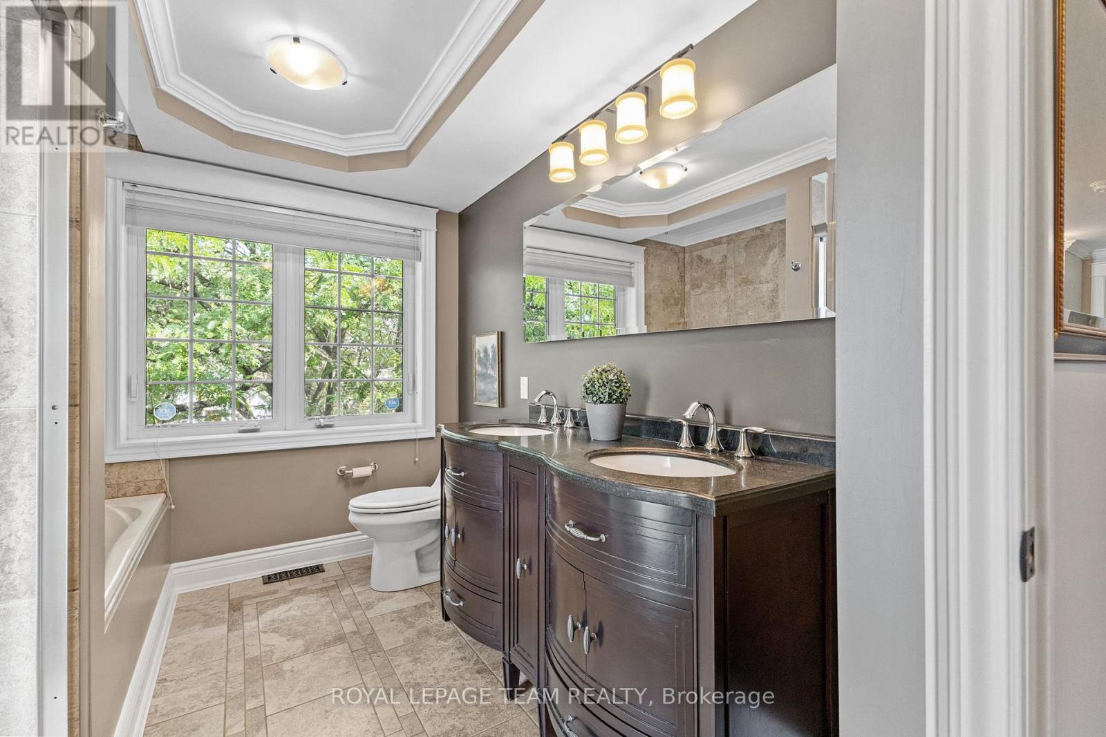 524 Broadview Avenue, Ottawa, Ontario  K2A 2L4 - Photo 28 - X12413693