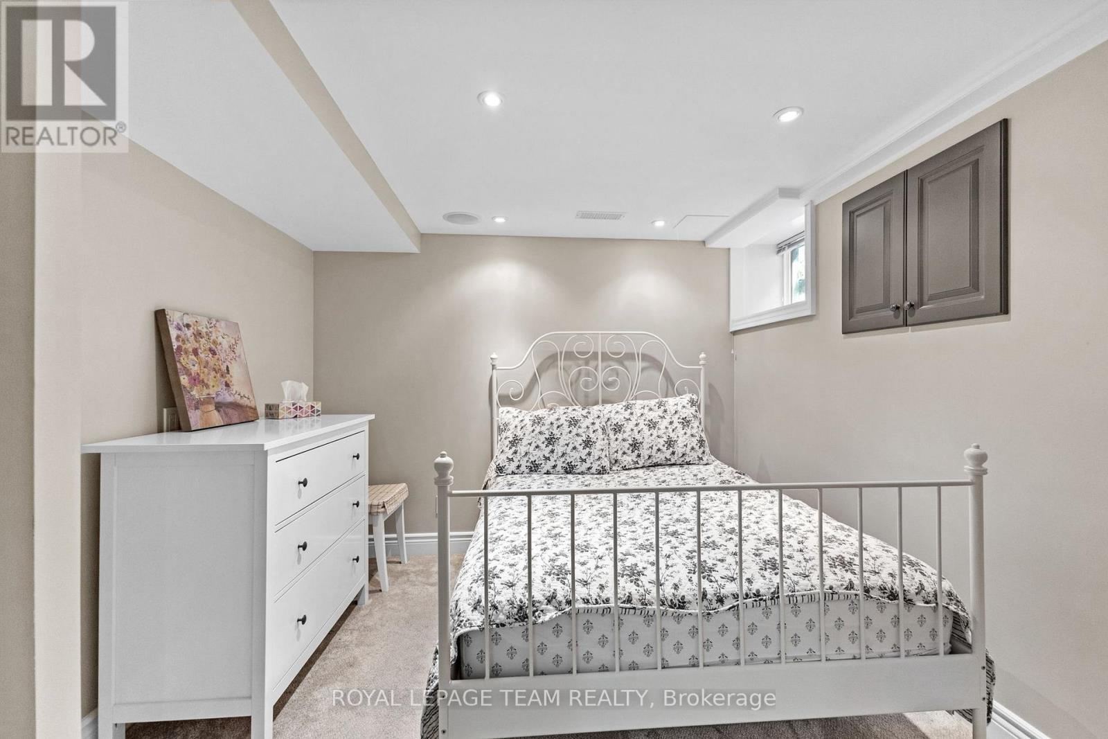 524 Broadview Avenue, Ottawa, Ontario  K2A 2L4 - Photo 31 - X12413693