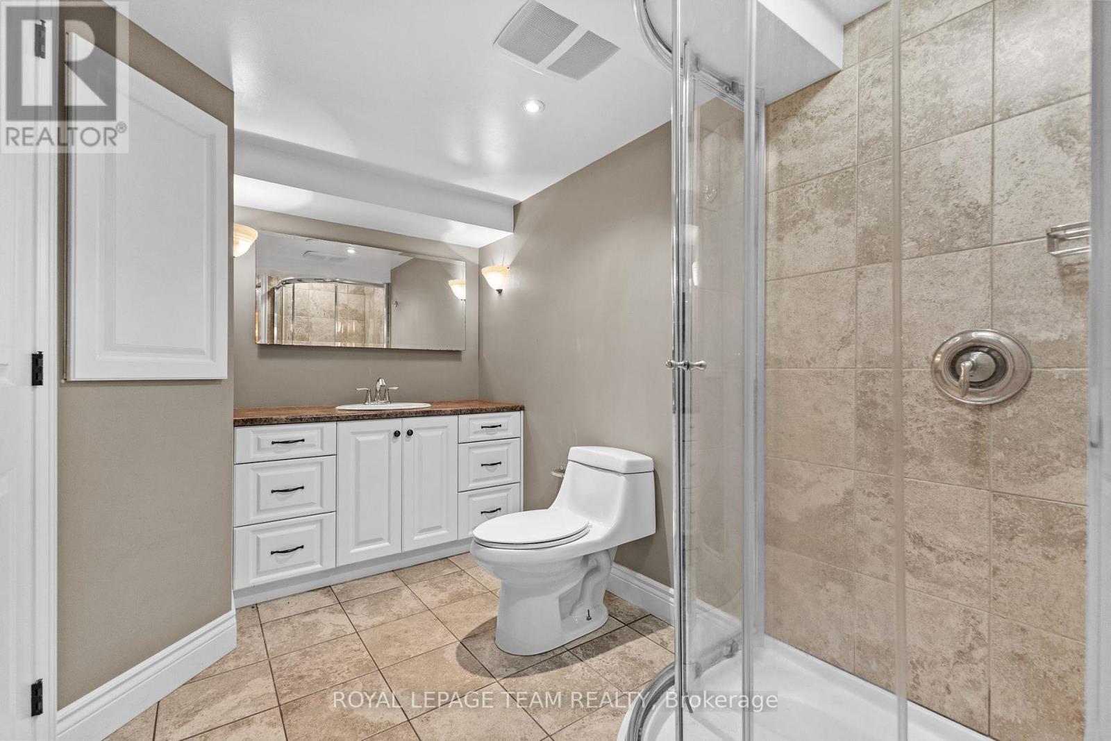 524 Broadview Avenue, Ottawa, Ontario  K2A 2L4 - Photo 33 - X12413693