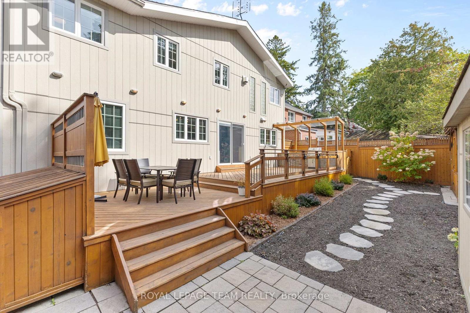 524 Broadview Avenue, Ottawa, Ontario  K2A 2L4 - Photo 34 - X12413693