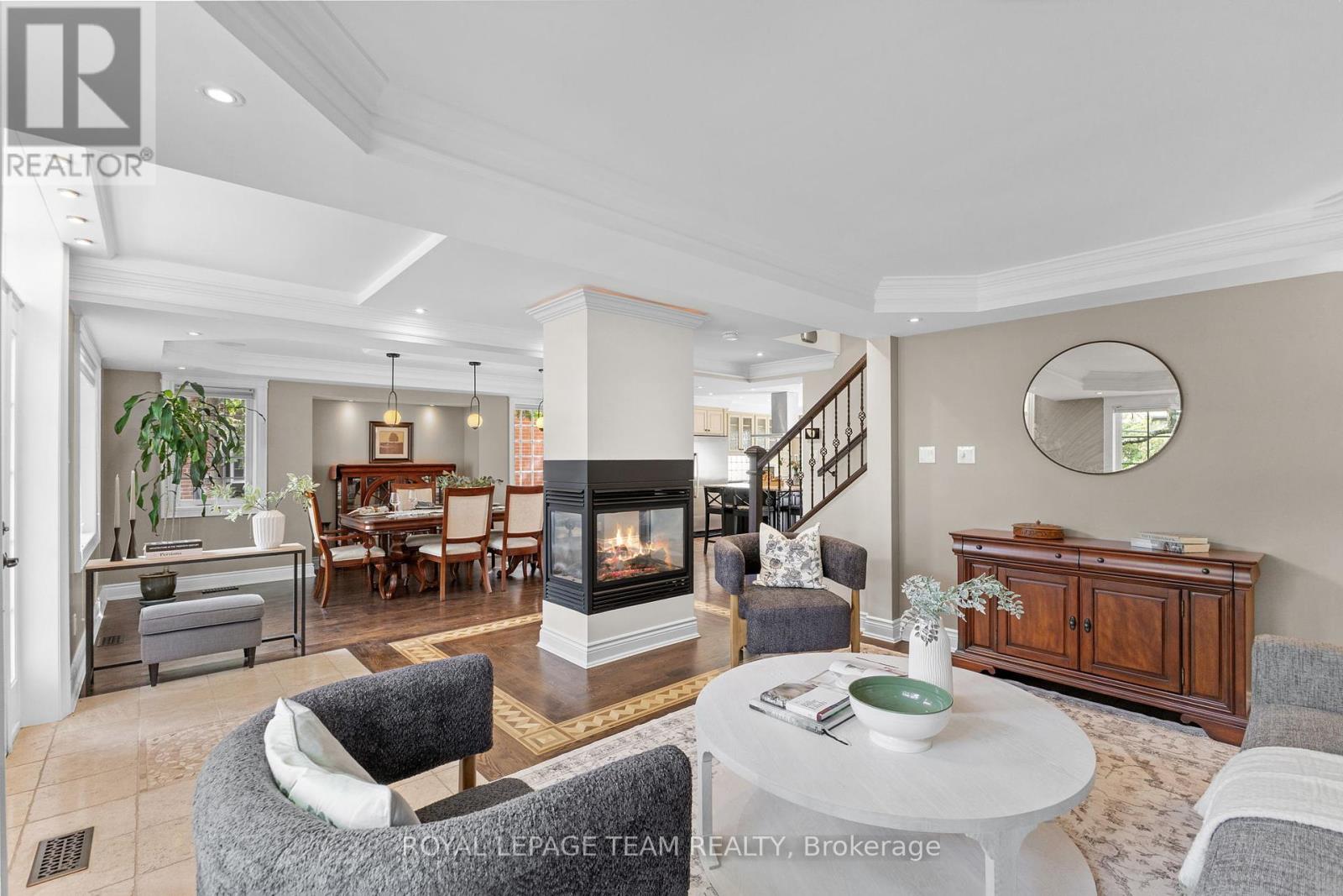 524 Broadview Avenue, Ottawa, Ontario  K2A 2L4 - Photo 4 - X12413693