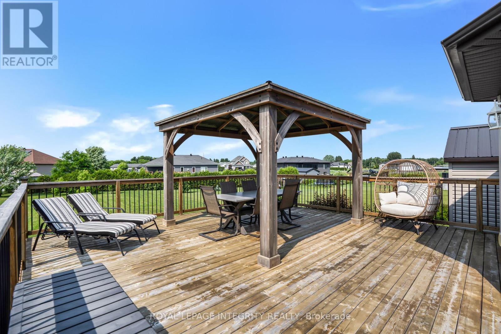 251 Rue Des Violettes Street, Clarence-Rockland, Ontario  K0A 2A0 - Photo 31 - X12413702