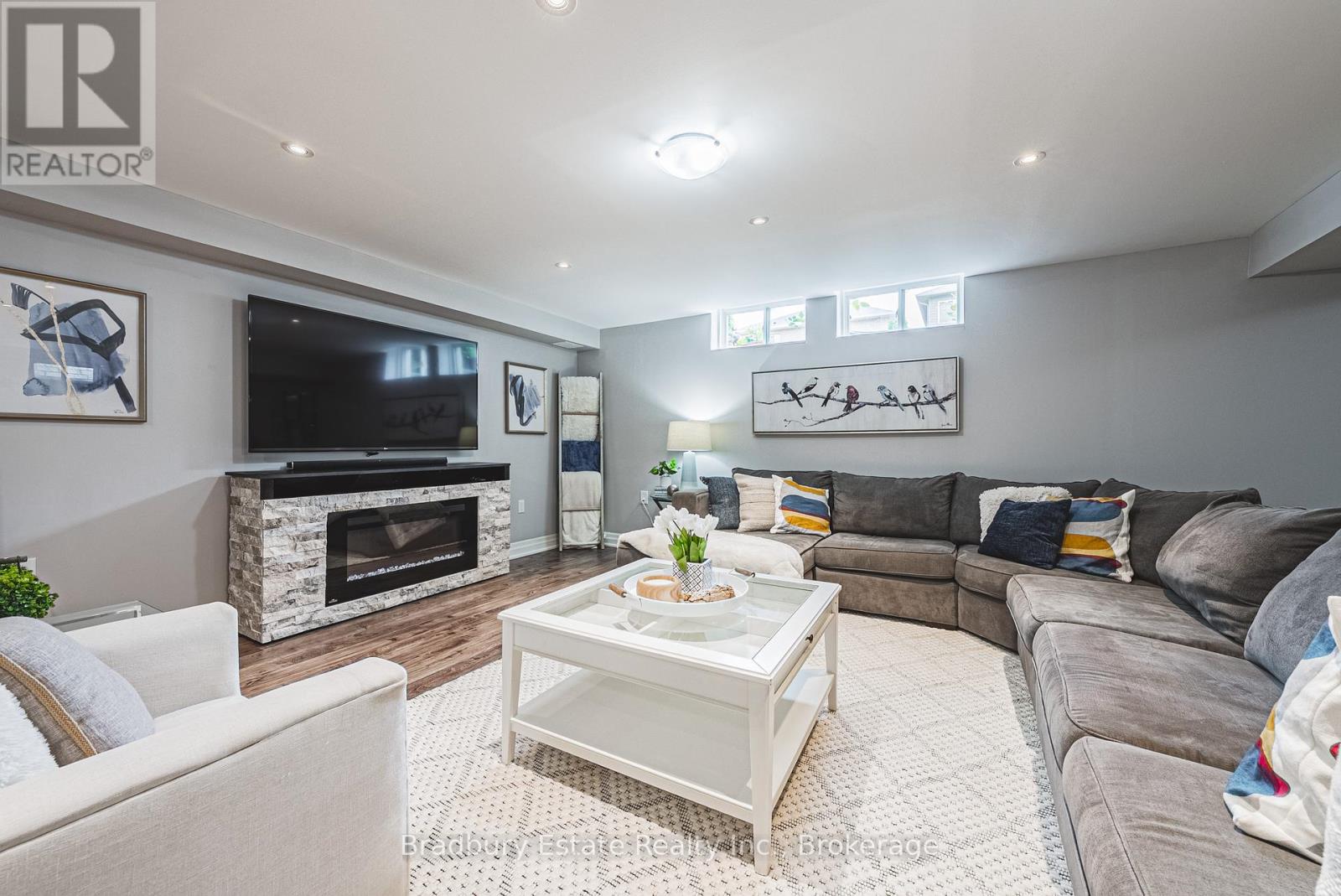 11 Weathering Heights, Hamilton, Ontario  L8J 0E6 - Photo 35 - X12413724