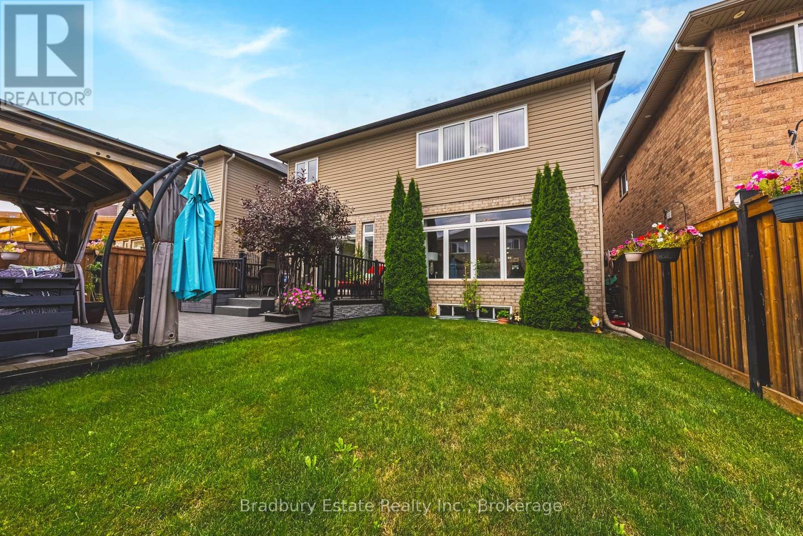 11 Weathering Heights, Hamilton, Ontario  L8J 0E6 - Photo 44 - X12413724