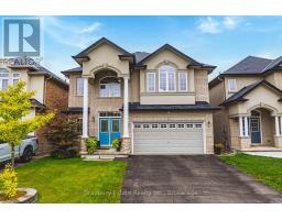 11 WEATHERING HEIGHTS, Hamilton, Ontario
