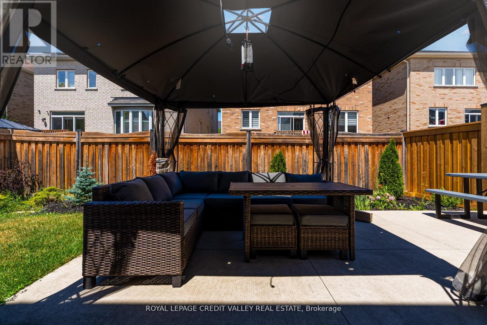 44 Walbrook Road, Brampton, Ontario  L6X 4N4 - Photo 49 - W12412487