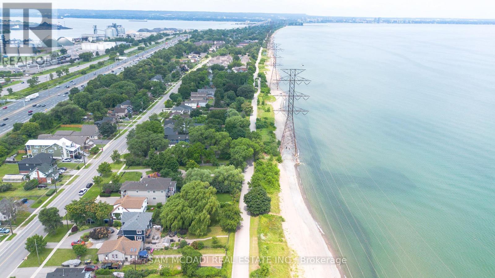 187 Beach Boulevard, Hamilton, Ontario  L8H 6V8 - Photo 3 - X12412072