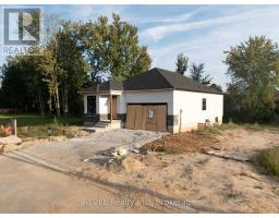 11 STICKLES STREET, Pelham, Ontario
