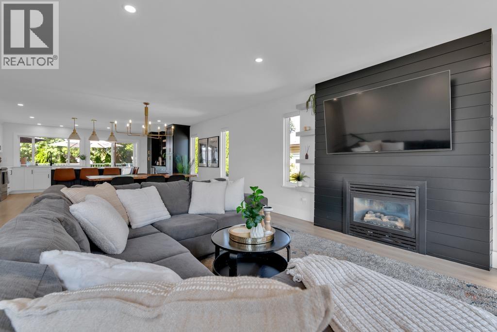 20245 Ditton Street, Maple Ridge, British Columbia  V2X 3N1 - Photo 21 - R3047255