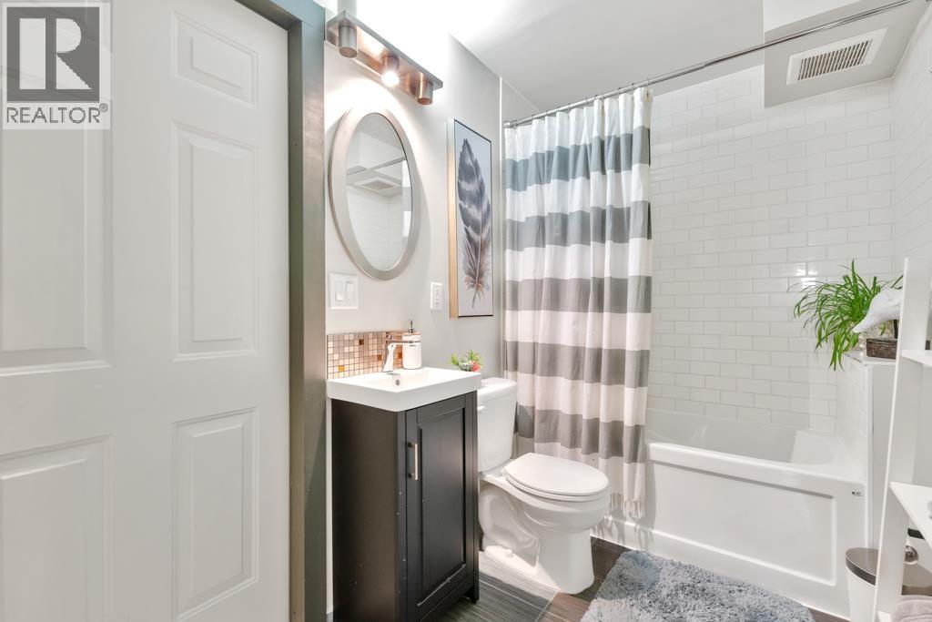 20245 Ditton Street, Maple Ridge, British Columbia  V2X 3N1 - Photo 37 - R3047255