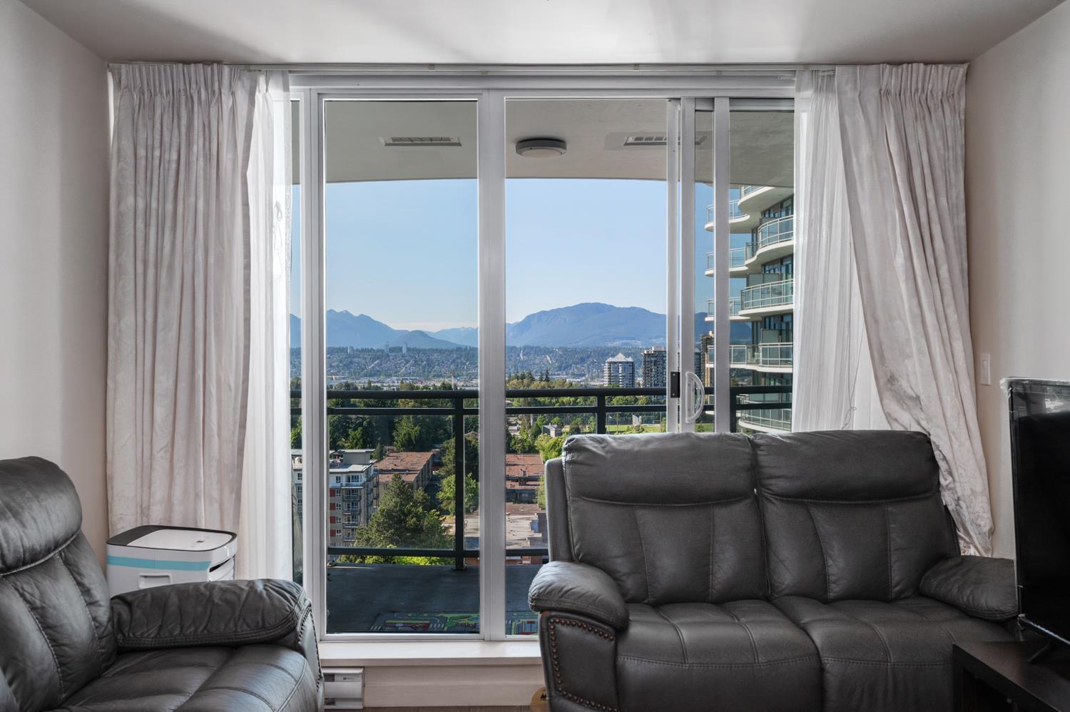 1502 13303 CENTRAL AVENUE, surrey, British Columbia