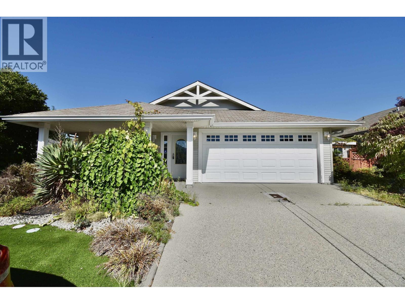 6346 WILLIAMS PLACE, Sechelt, British Columbia