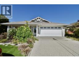 6346 WILLIAMS PLACE, Sechelt, British Columbia