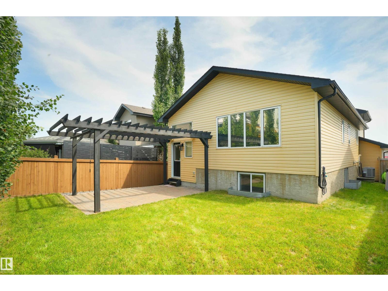 3812 163 Av Nw, Edmonton, Alberta  T5Y 0G6 - Photo 13 - E4458427