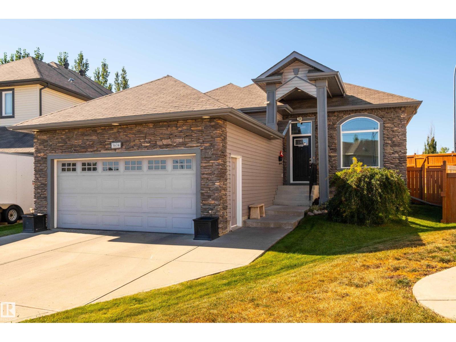 3604 16 ST NW, Edmonton, Alberta